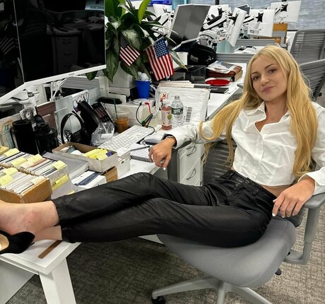 Kerry Carmody nude pornstar img