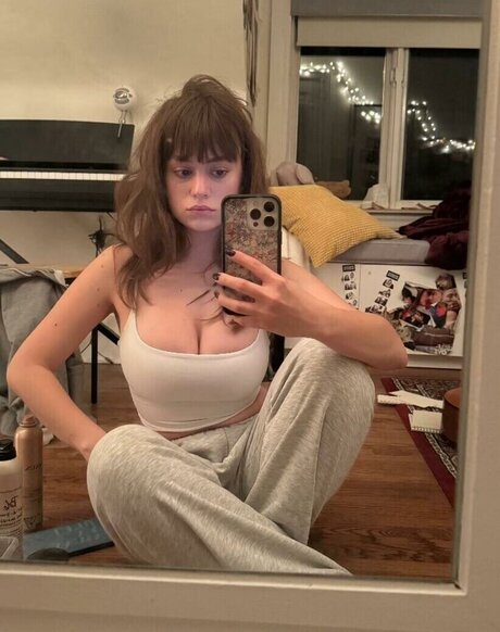 Ella Ballentine pornstar free images