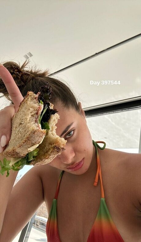 Jessicvpimentel perfect actress photos