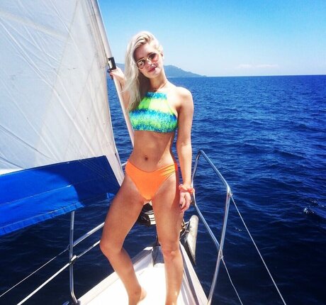 Jess Davies sexy pornstar images