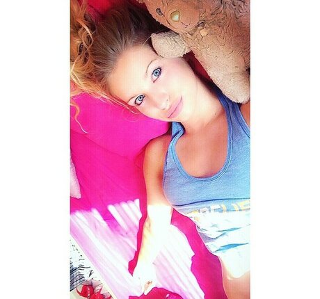 Jess Davies hot star galleries