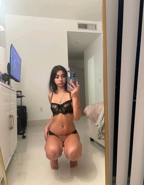 Tatiana Eliza high quality actress pictures