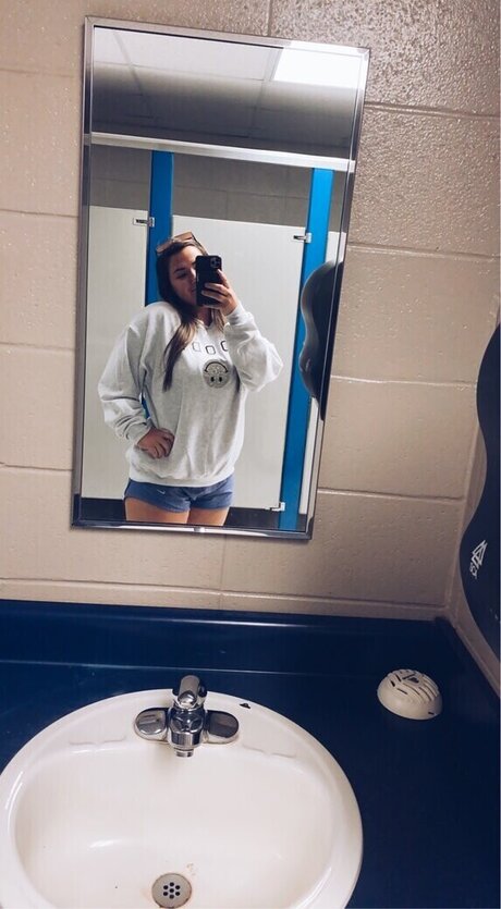 BrittneysBoobs nude model img