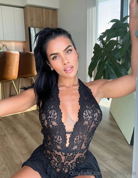 Priscilla Aqilla sexy actress photo