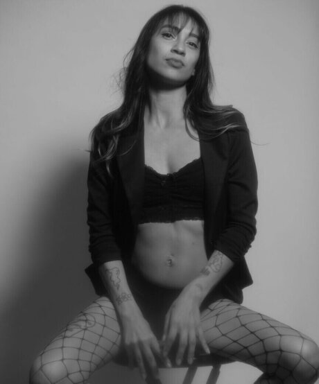 Salina Barajas hot pornstar photos