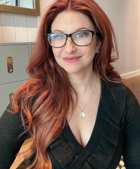 milf strip onlyfans free sex photo