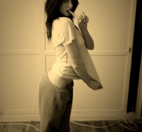 emo girls onlyfans naked pictures