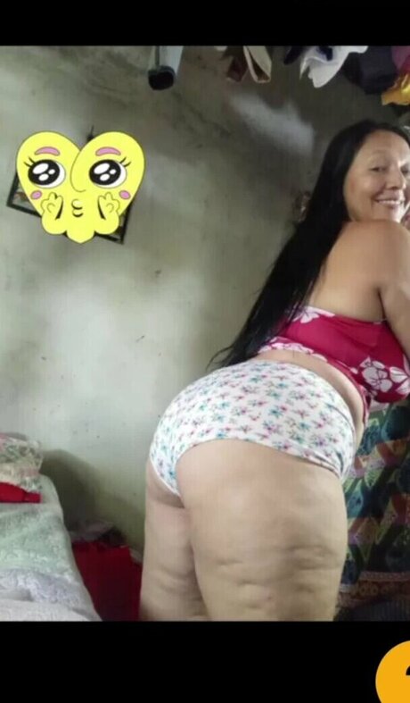 DairalinaVega star high quality images