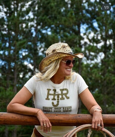 double onlyfans pornographic image