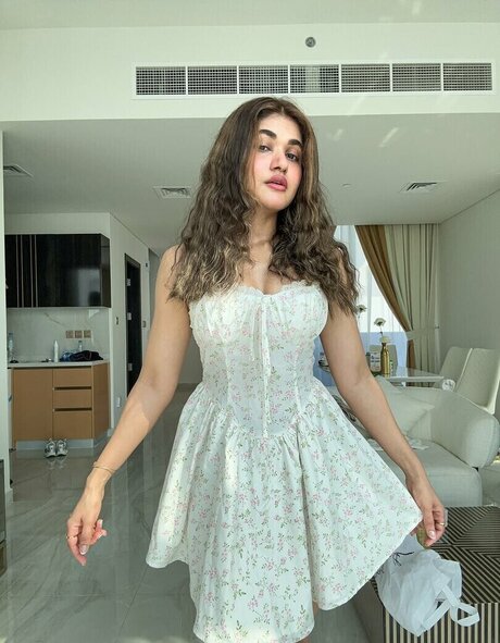 curvy lesbian onlyfans xxx gallery