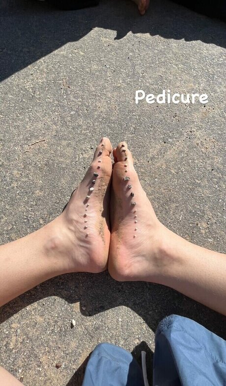 Dora Jar model porn photo