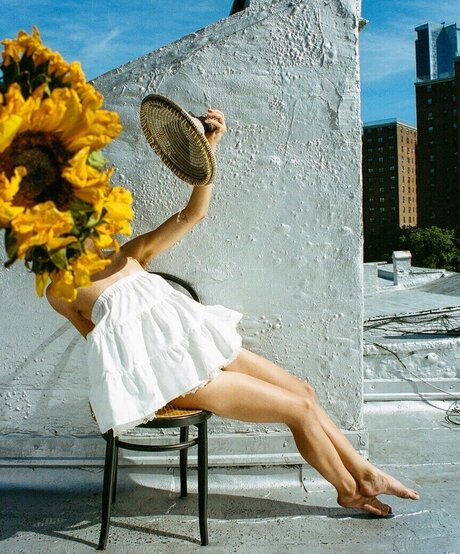 Dora Jar art actress picture