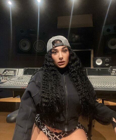 Lord Len nudes model img