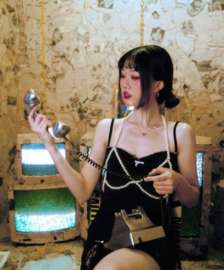 Lo3tus xxx star photos