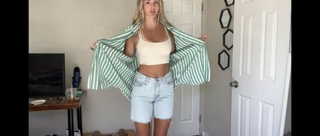 Beez ASMR pornstar free archive