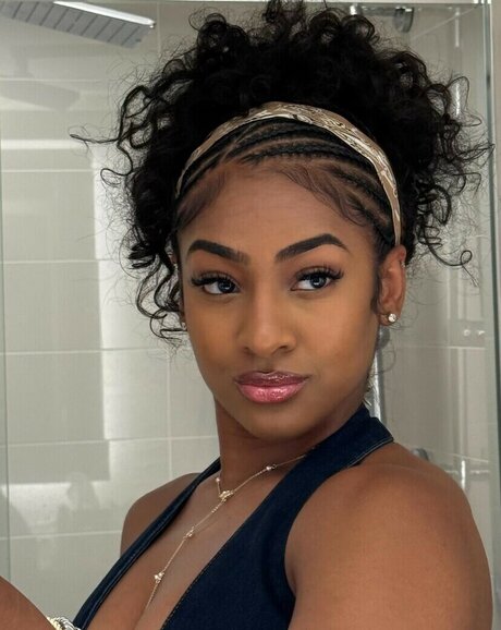 Deja Kelly sex model img