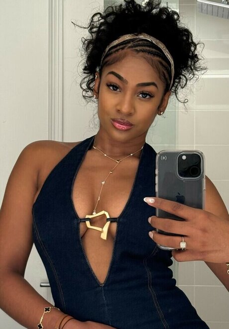 Deja Kelly model beautiful image