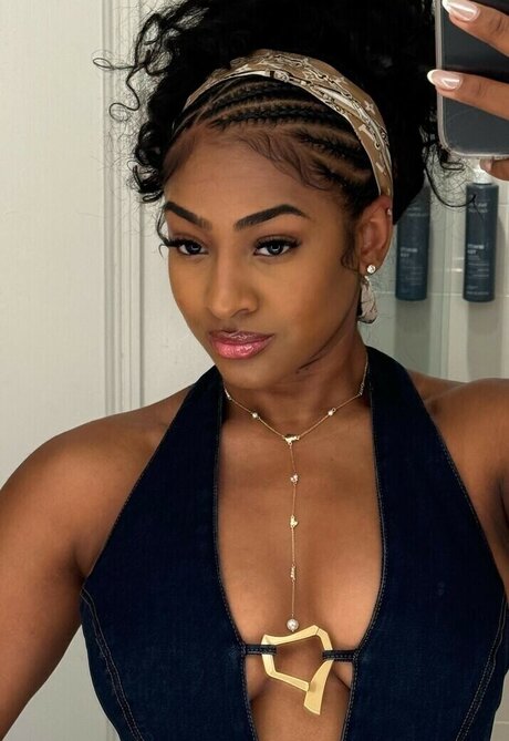 Deja Kelly free star picture