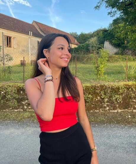 naked yoga onlyfans top image