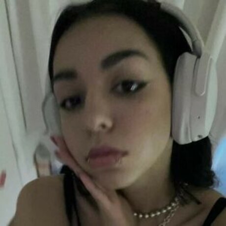 userwholovesnowfall art actress gallery