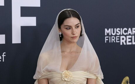 gracieabrams beautiful actress images