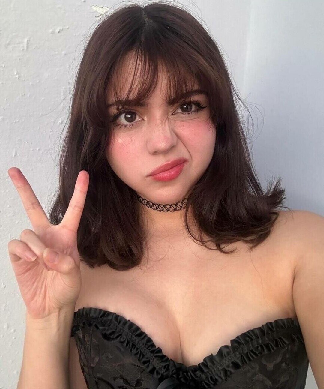 Vaniasse star sexy photos
