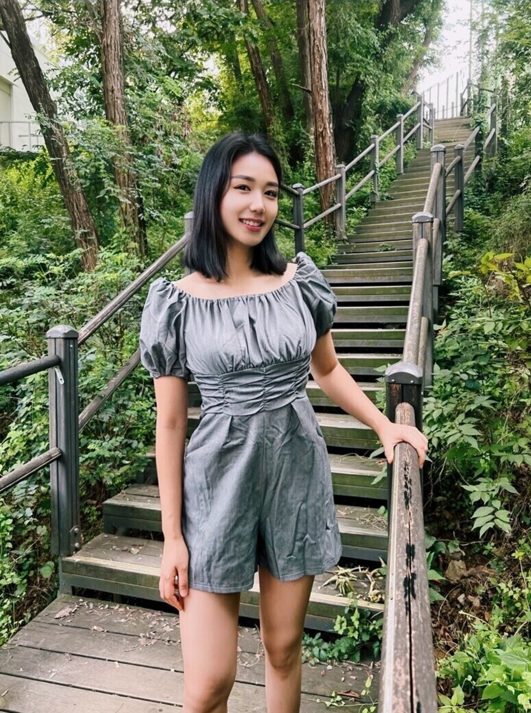 Thea Lee model naked photo