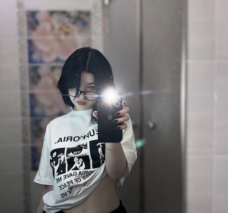 hottest midget onlyfans sexy nude photos