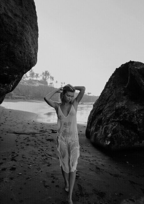 Vasilisa Melnikova model erotic images