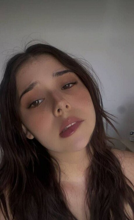 Marianahoyosr model naked pics