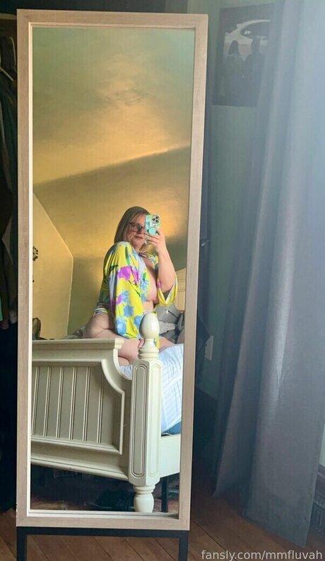 mmfluvah hot model images