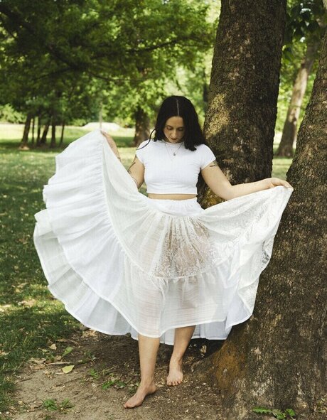 Katie Crutchfield model adult image