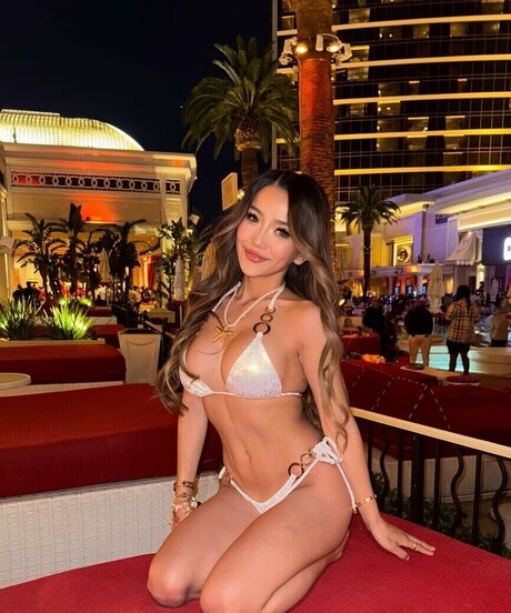 Noons10zin erotic actress img