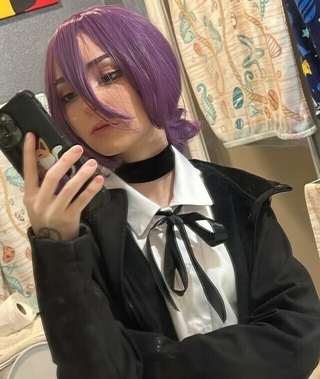 Abey 7w7 art actress pics