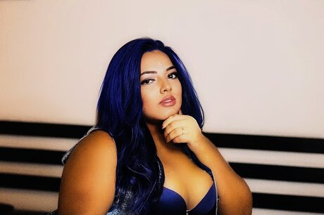 u152047080 exclusive star picture