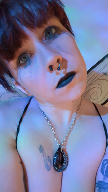 Pixie Nova VIP nude actress img