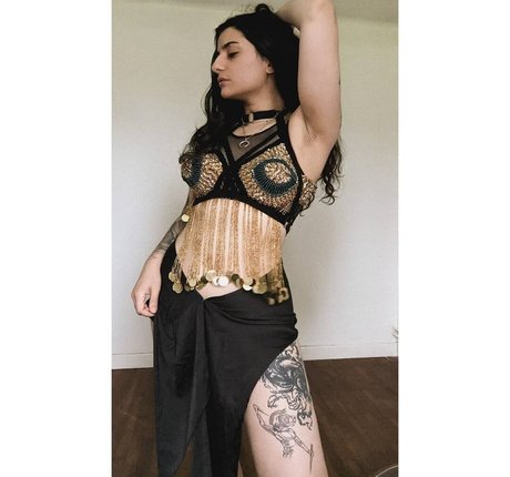 Brutalbeurette porn star image