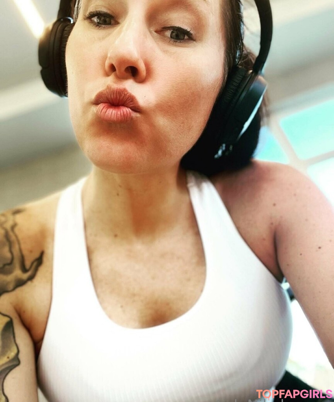 lolanikolavip beautiful pornstar pic