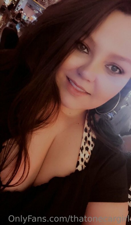 thatonecargirl naked model img