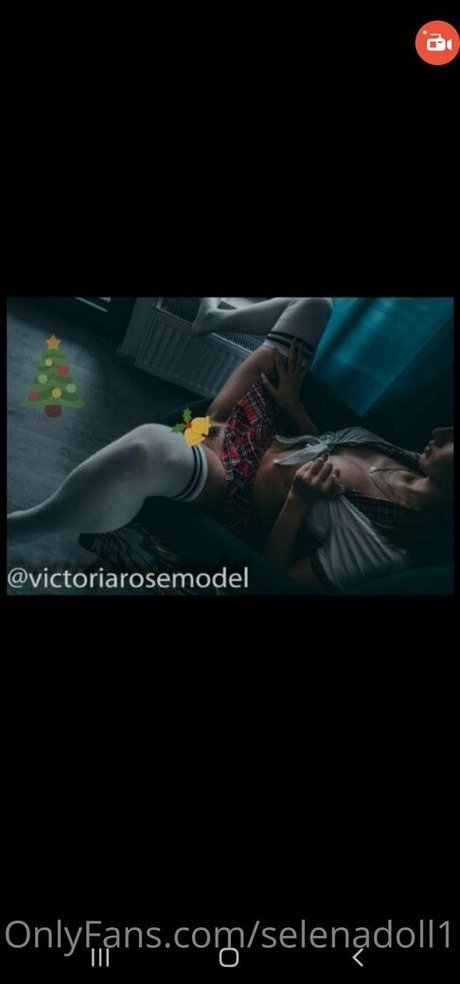 selenaadoll model adult pics