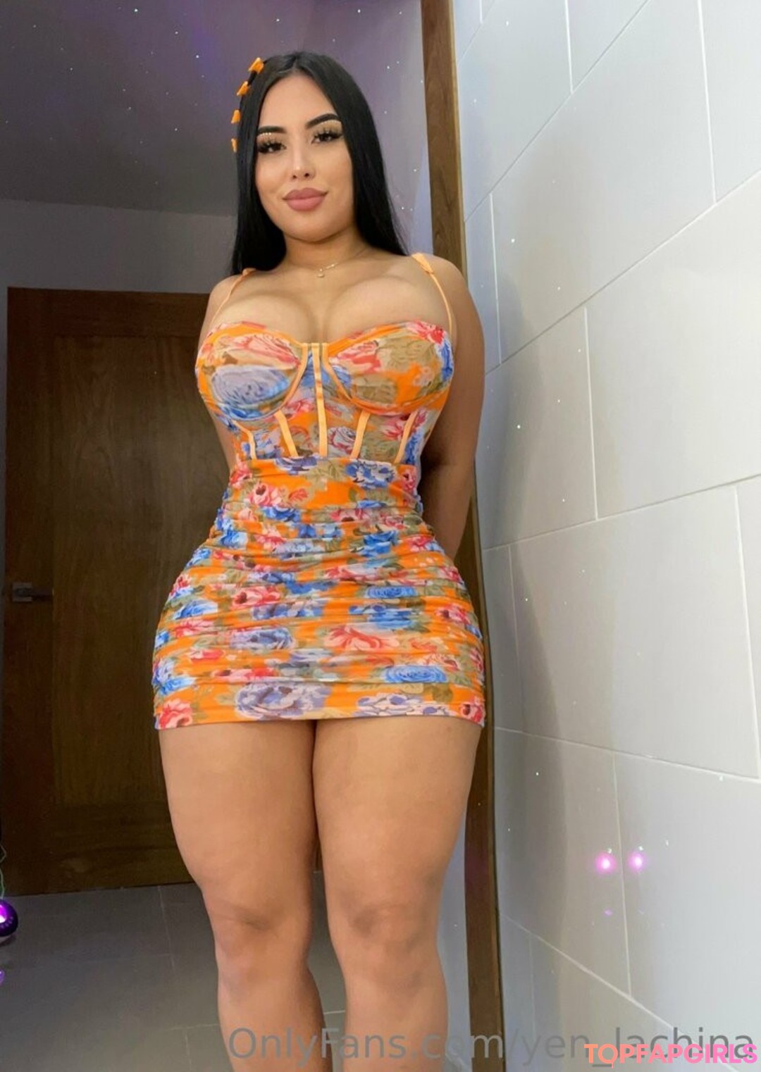 yen lachina model beautiful pics