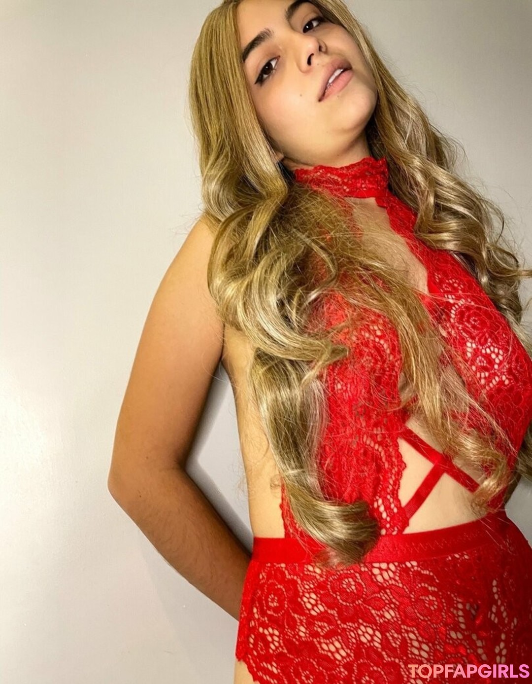 italian milf onlyfans pornographic images