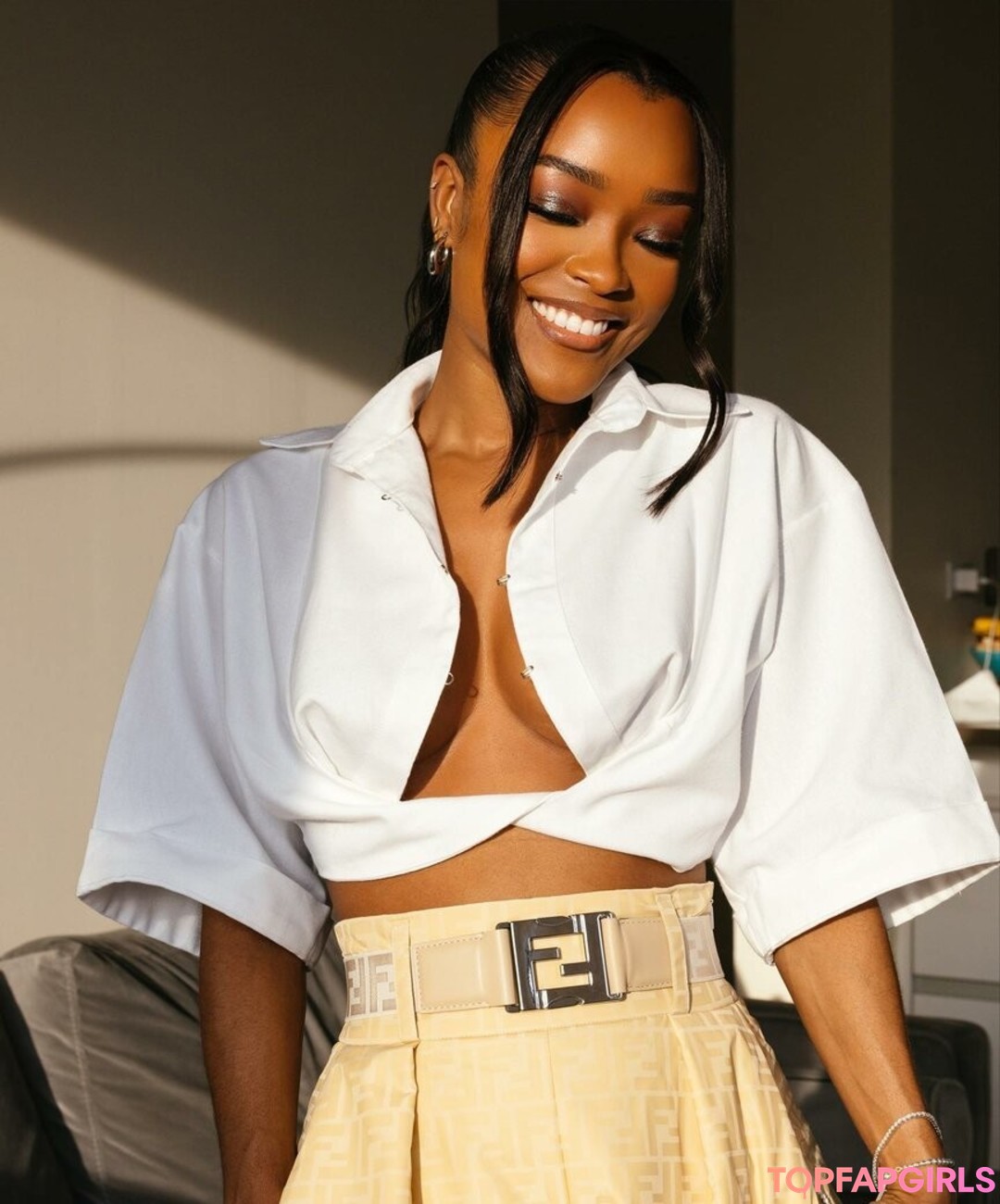 LaToya Tonodeo sexy actress gallery