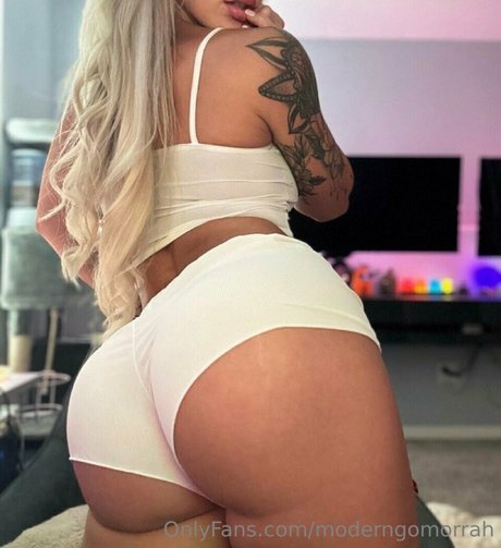 lesbian anal strapon onlyfans adult galleries