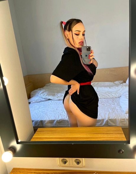 vallery sakura star naked photo