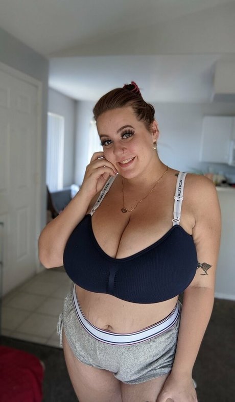 Lucy June model art img