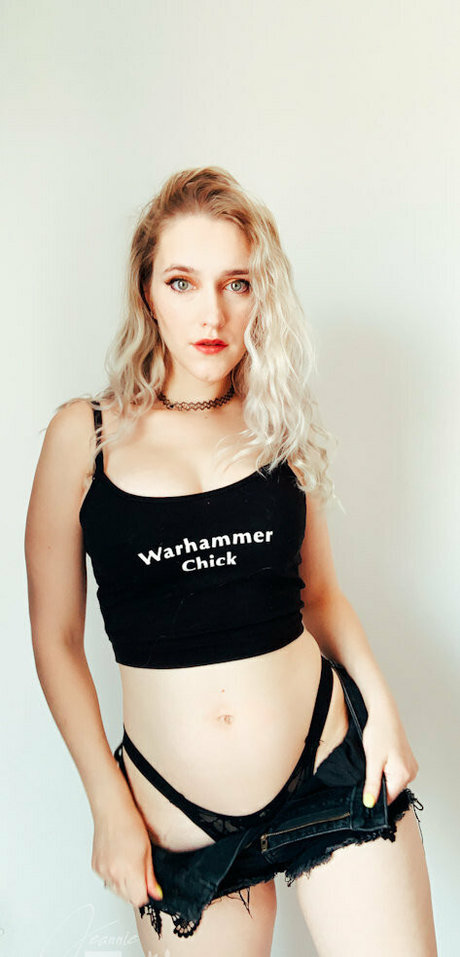 jeannietowndarkness star free pics