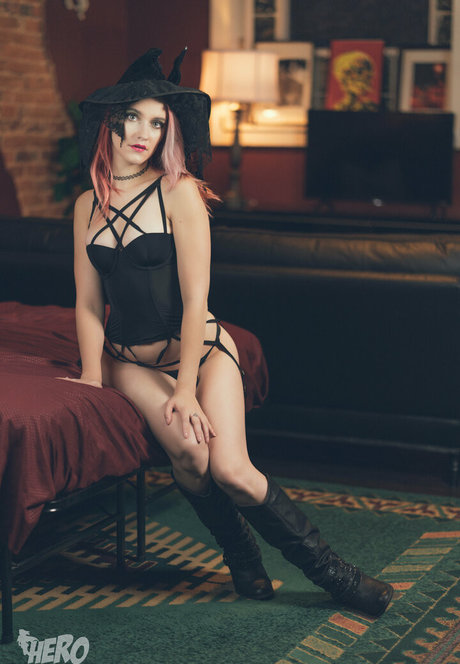 jeannietowndarkness nudes pornstar img