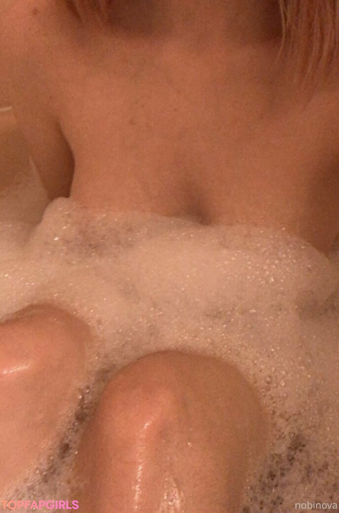 nobinova naked actress pictures