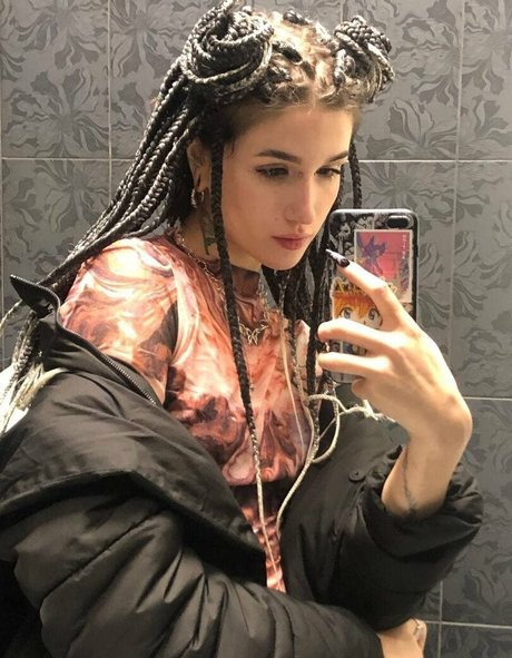 kristydiamond high quality model image